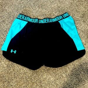 Under armour shorts size medium